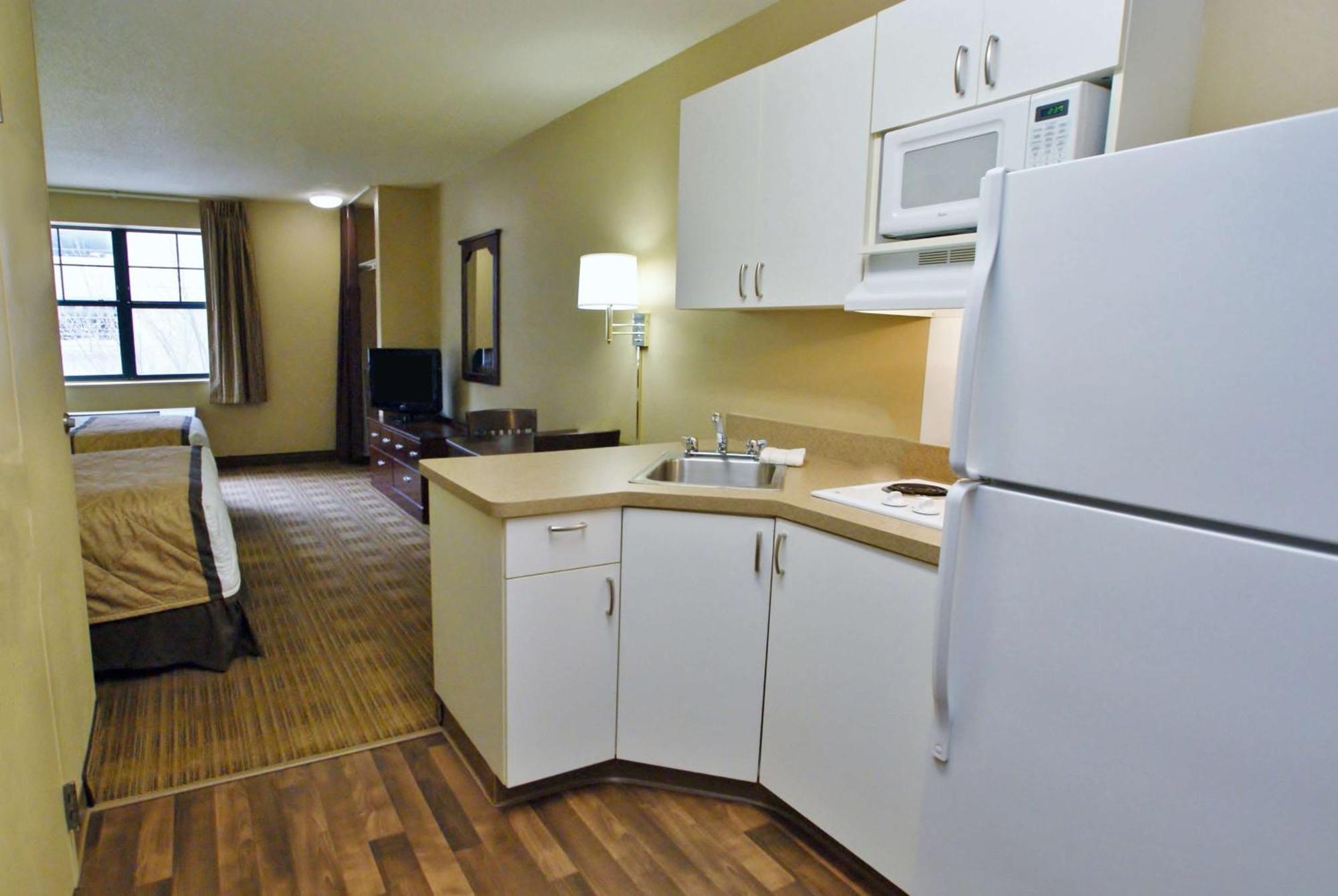 Extended Stay America Suites - Washington, Dc - Alexandria - Landmark Екстериор снимка