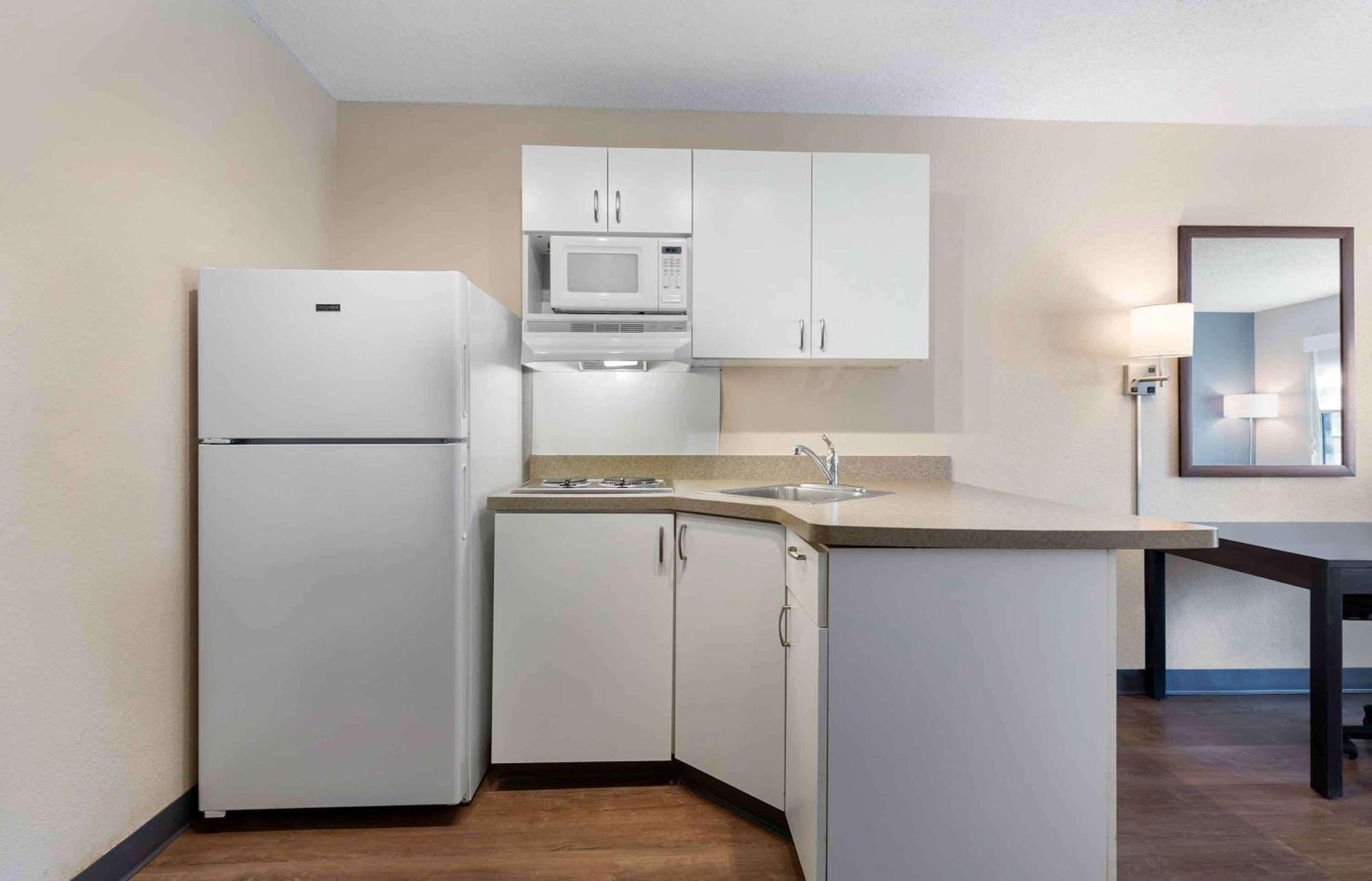 Extended Stay America Suites - Washington, Dc - Alexandria - Landmark Екстериор снимка