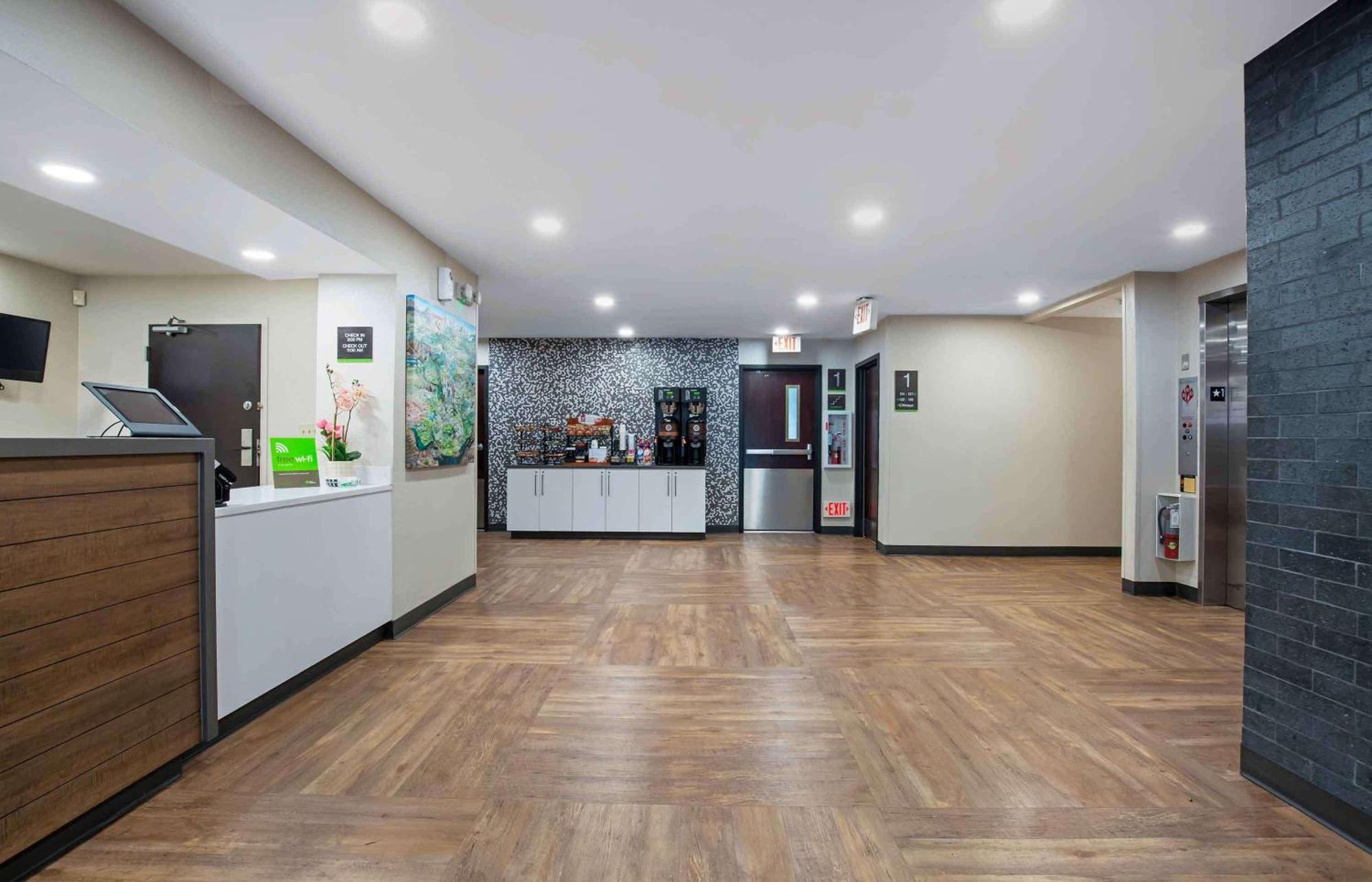 Extended Stay America Suites - Washington, Dc - Alexandria - Landmark Екстериор снимка